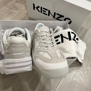 Kenzo sneakers brand new in a box and with dust bag size 43 white gorgeous